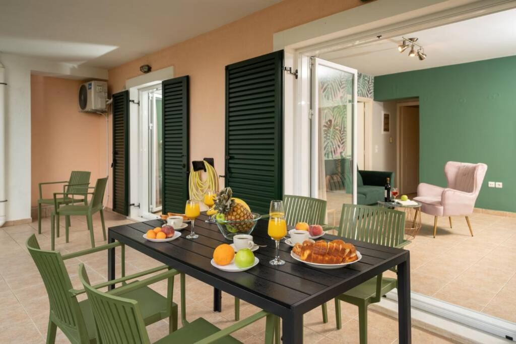 Central & Elegant Suite With Private Garden Αργοστόλι Εξωτερικό φωτογραφία